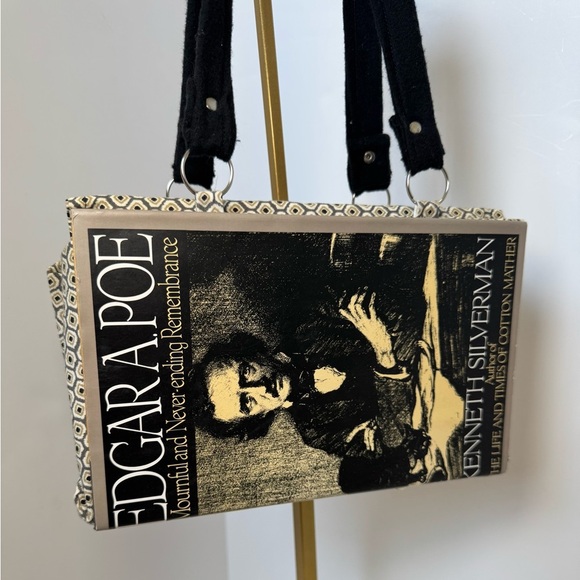 Very unique Edgar Allan Poe Book handbag - Picture 1 of 12